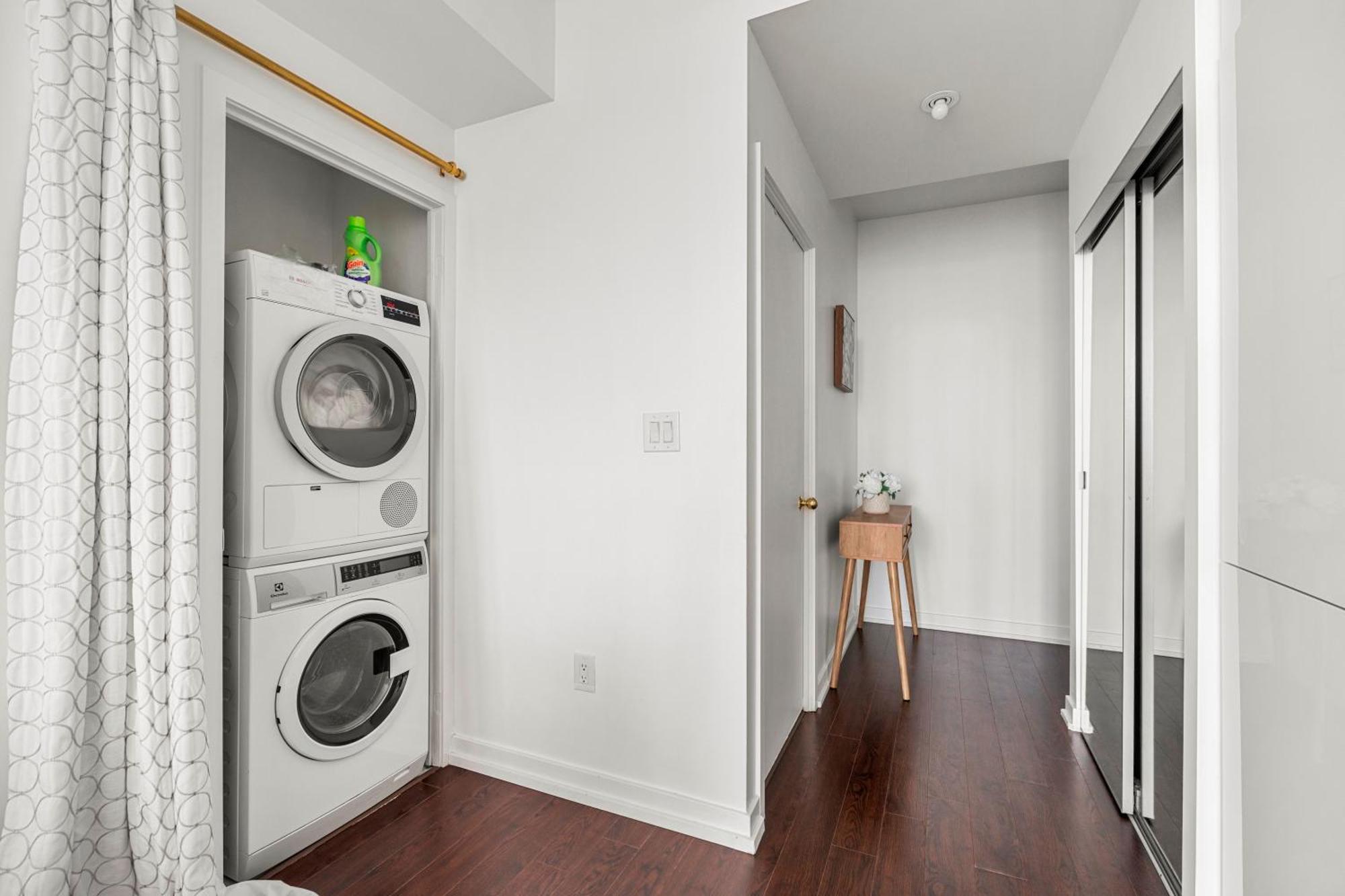 Globalstay Elegant Downtown Apartments トロント エクステリア 写真