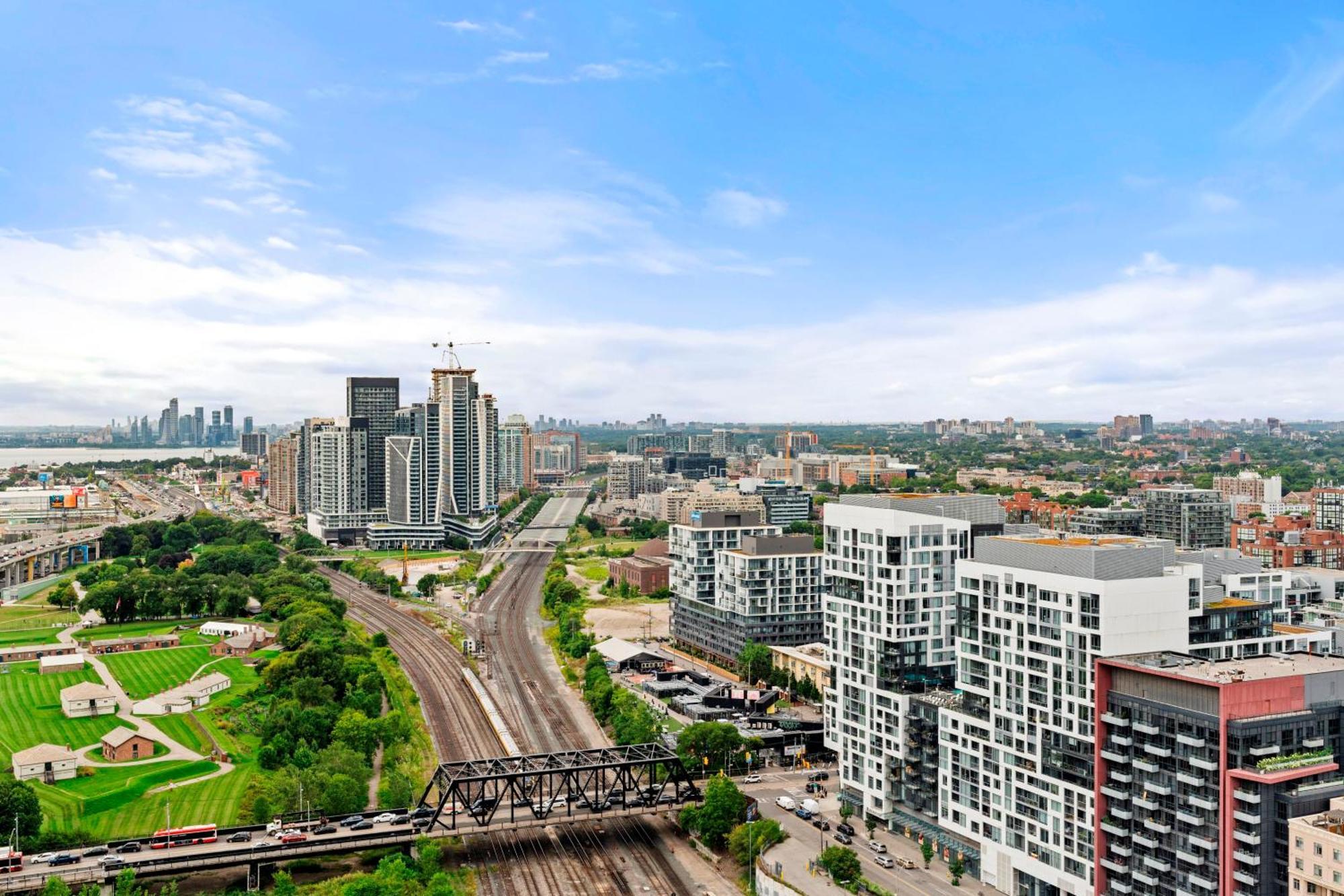 Globalstay Elegant Downtown Apartments トロント エクステリア 写真