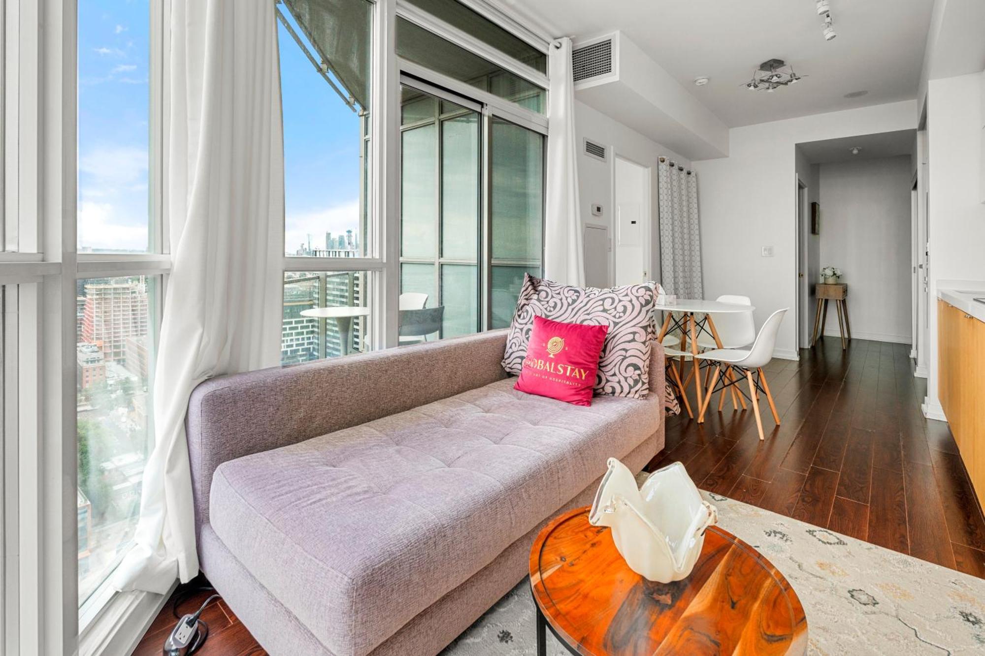 Globalstay Elegant Downtown Apartments トロント エクステリア 写真