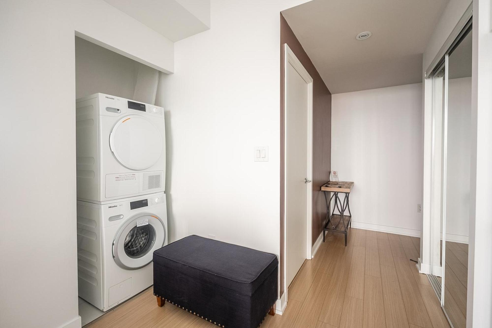 Globalstay Elegant Downtown Apartments トロント エクステリア 写真