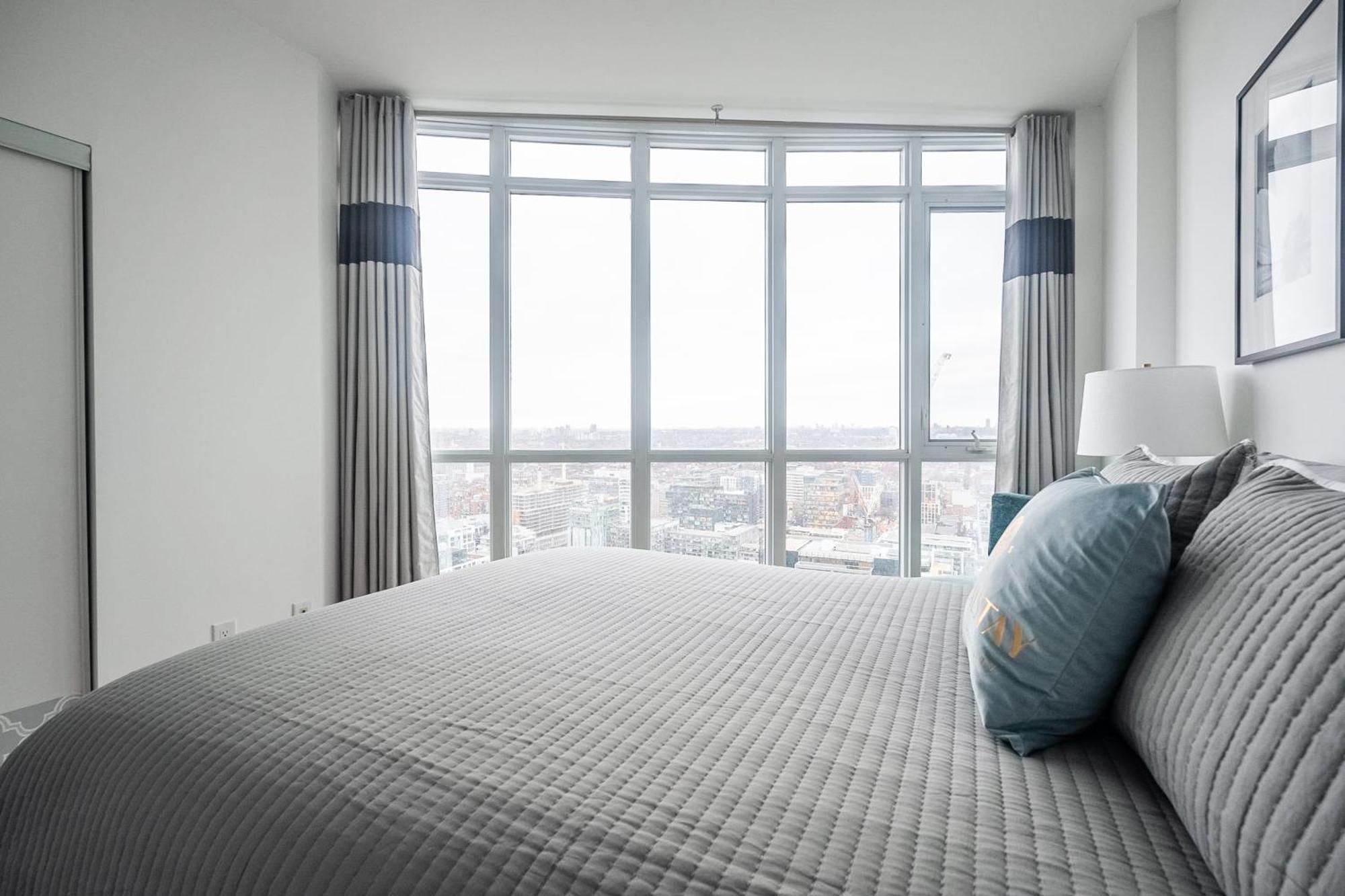 Globalstay Elegant Downtown Apartments トロント エクステリア 写真