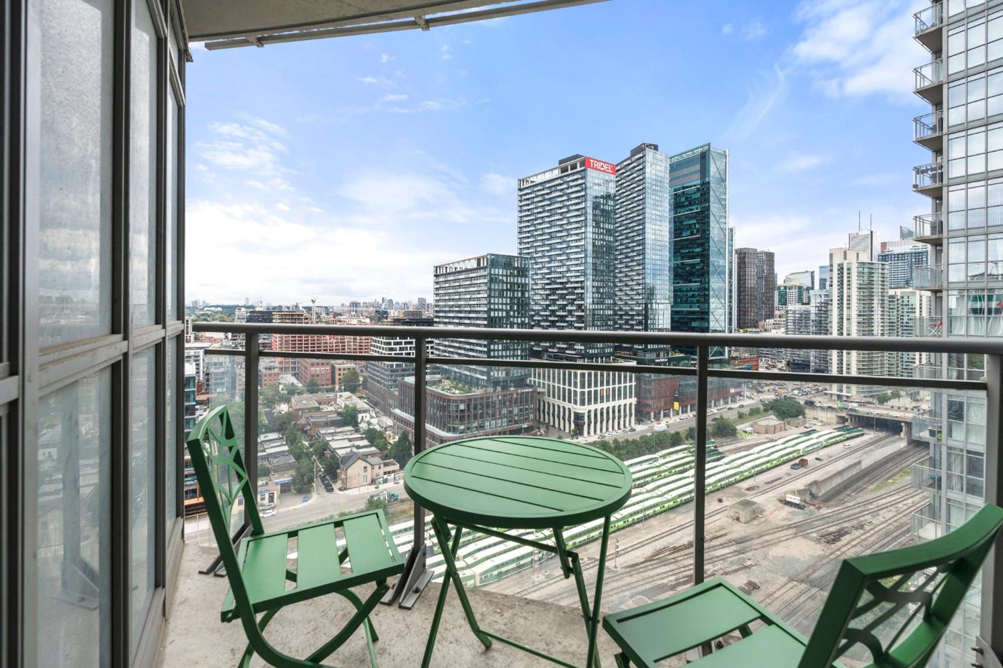 Globalstay Elegant Downtown Apartments トロント エクステリア 写真